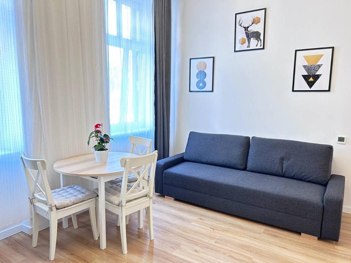 Yellow Apartments - Free Parking Катовіце Екстер'єр фото